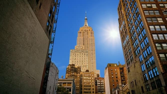 8th number tallest building in new york is Empire State Building
